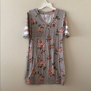 No Boundaries Gray and Floral Fitted Shirt Dress